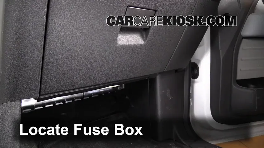2013 Ford F-150 XLT 3.7L V6 FlexFuel Standard Cab Pickup Fusible (intérieur)